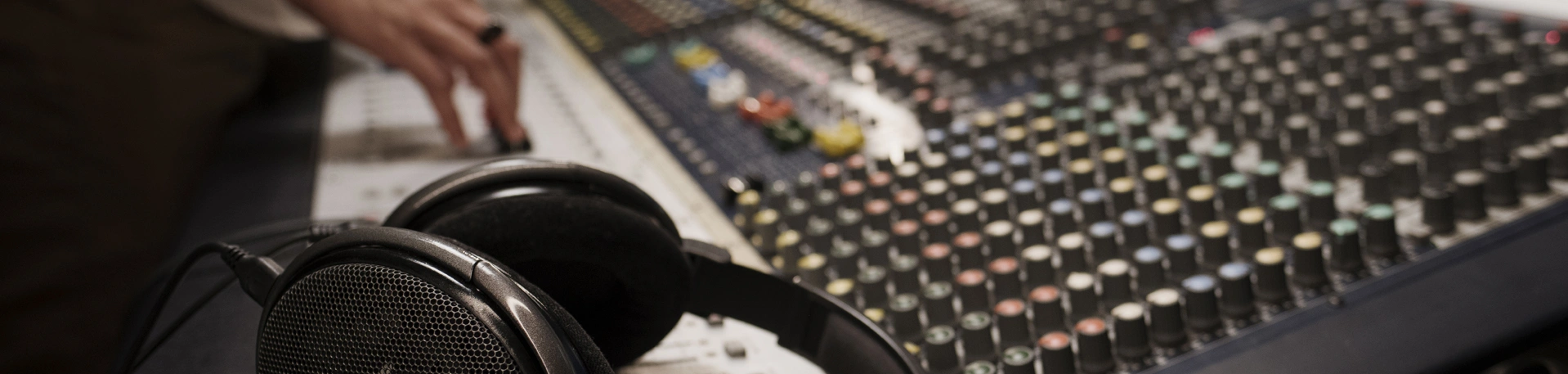 banner-img